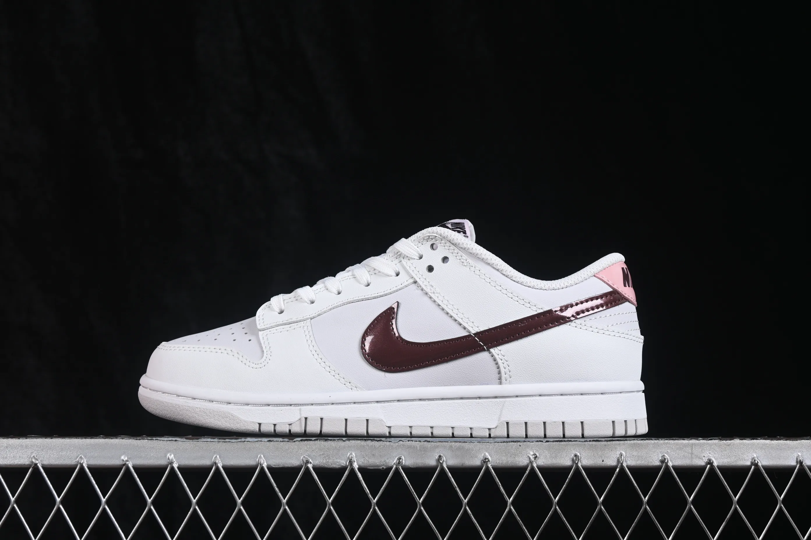 All categories Nk SB Dunk series Nk SB Dunk Low low-top sneakers Nike SB Dunk Low low-top casual sneakers IM6025-121